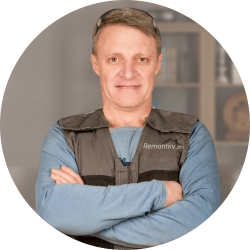 Александр Смолин