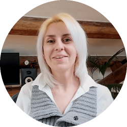 Сара Ставила