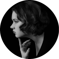 Вероника Полякова